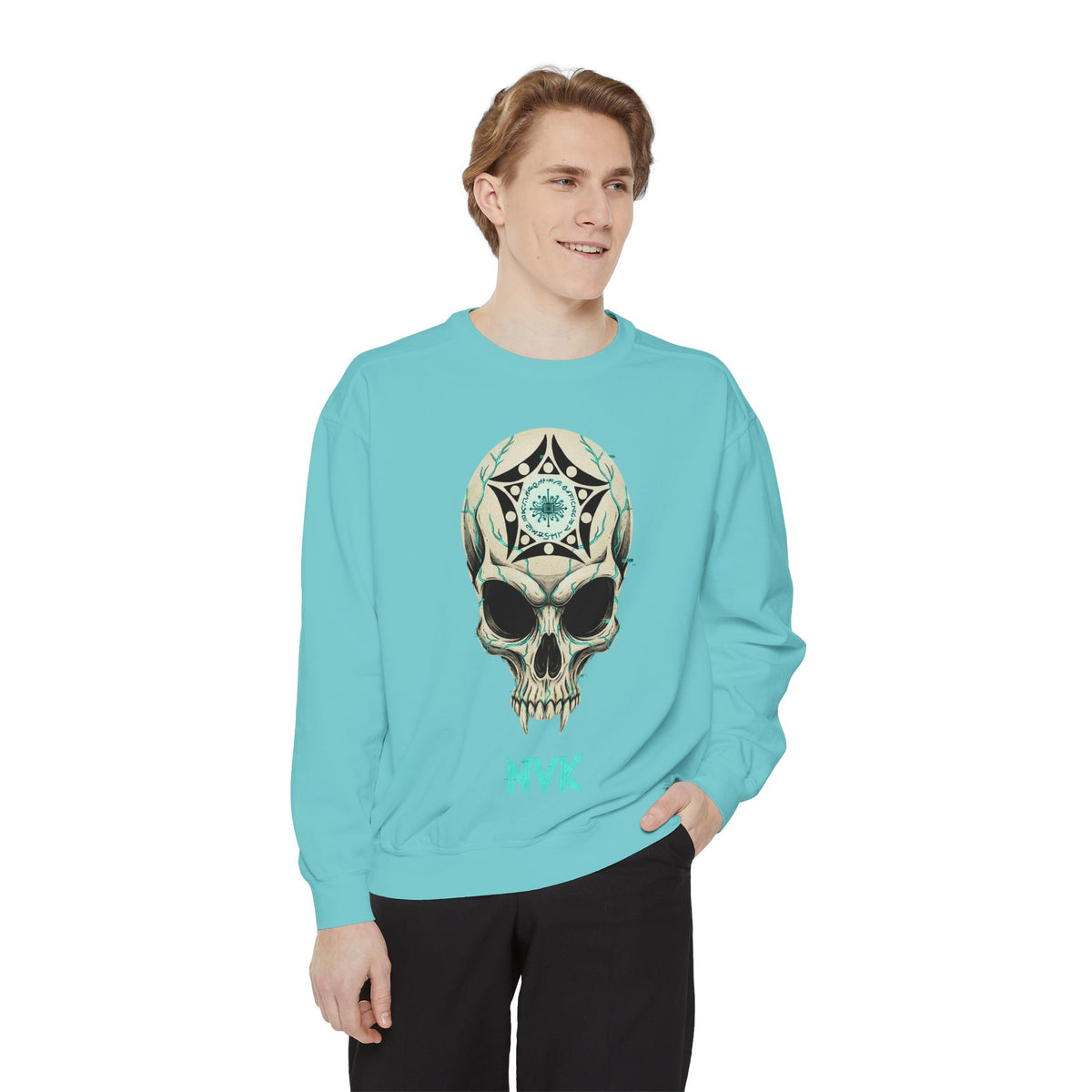 NVK BUGA SPHERE SKULL SWEATSHIRT™ — Graphic Crewneck