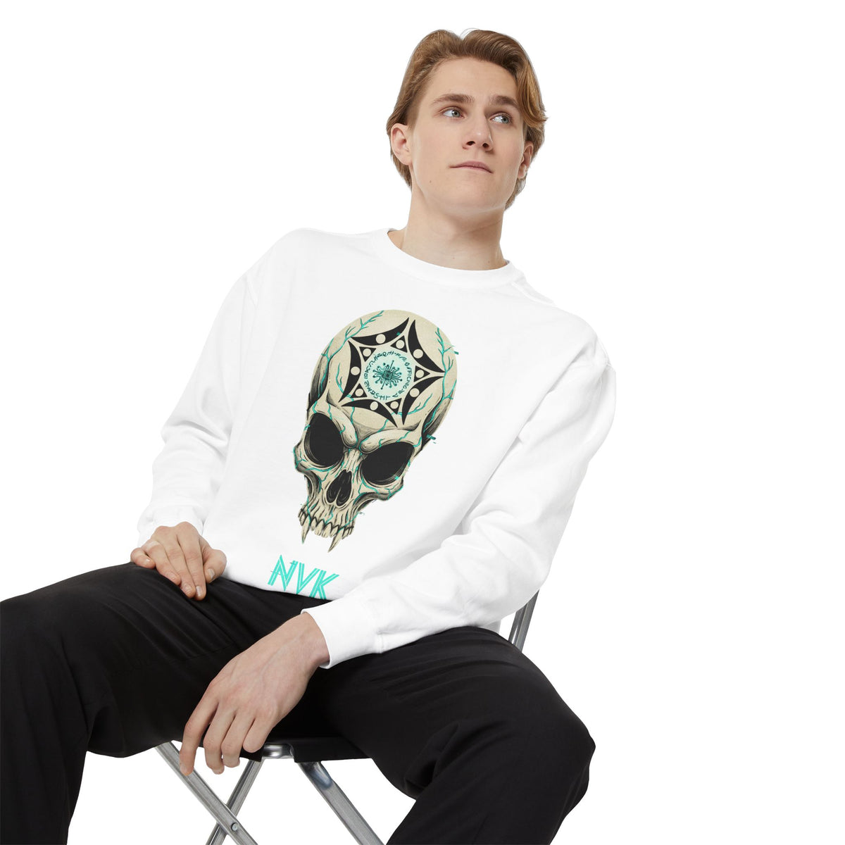 NVK BUGA SPHERE SKULL SWEATSHIRT™ — Graphic Crewneck