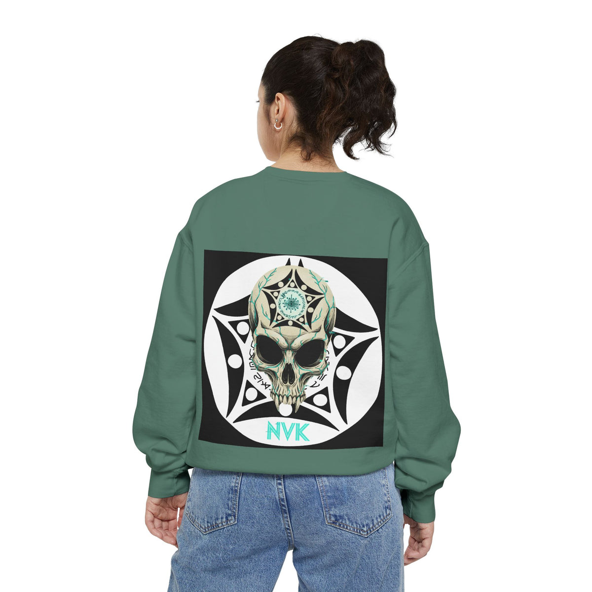 NVK BUGA SPHERE SKULL SWEATSHIRT™ — Graphic Crewneck